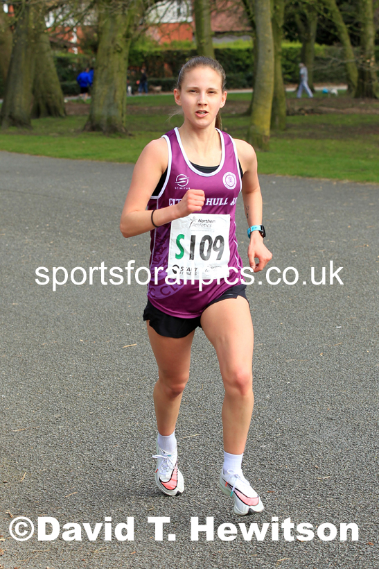 Senior Womens Northern 6 Stage Road Relay, 2022 Northern 12 and 6 Stage Road Relays,  Birkenhead Park, Birkenhead, Wirral.  Photo: David T. Hewitson/Sports for All Pics